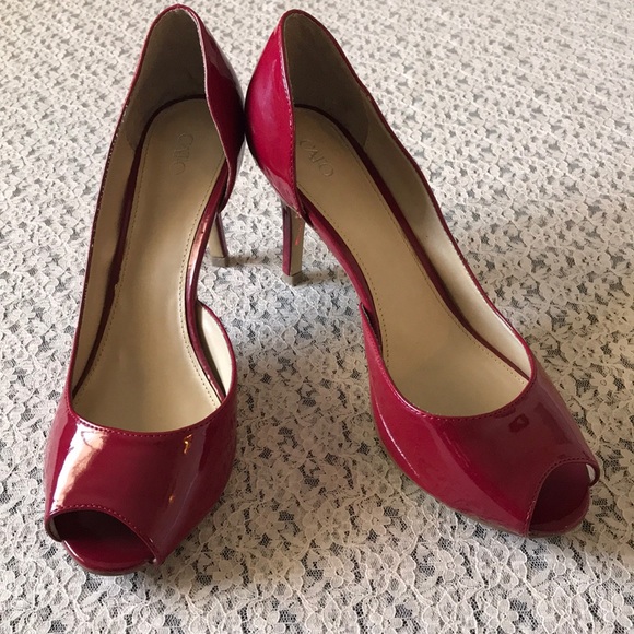 ❗️SOLD❗️Red Patent Leather High Heels - Picture 1 of 6